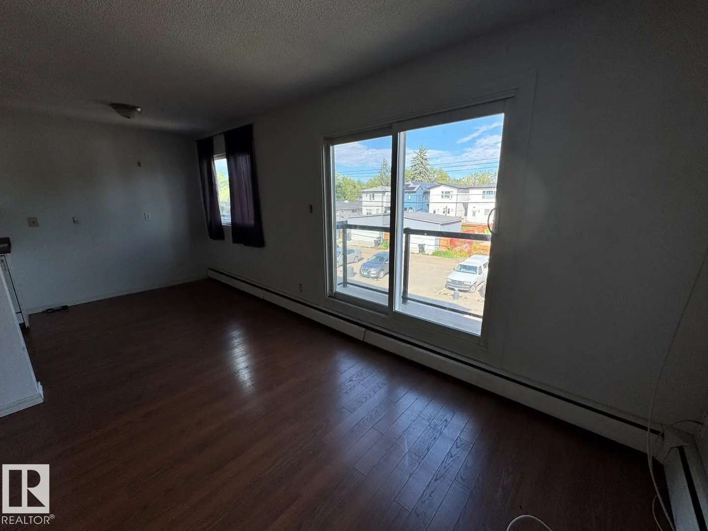 #205 11429 124 ST NW