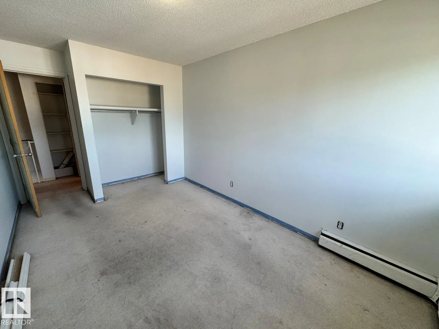 #205 11429 124 ST NW