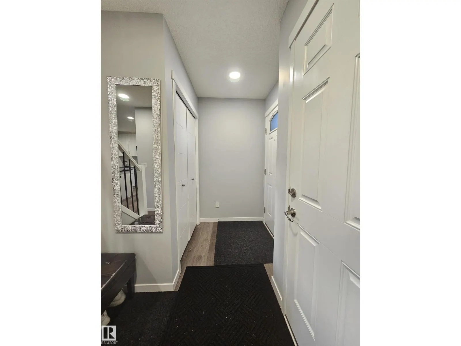 2258 57 ST SW
