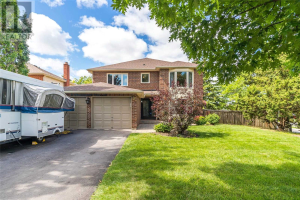 2 CHATSWORTH CRES, Whitby