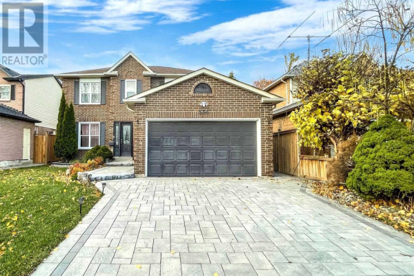 534 BEECH ST E, Whitby