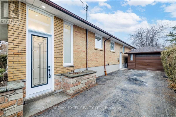 #BSMT 1 -6 GLAIVE DR, Toronto