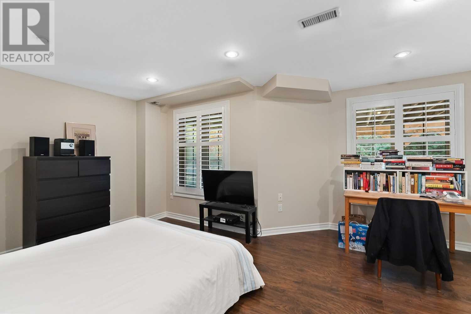 Listing E5921337 - Large Photo # 37