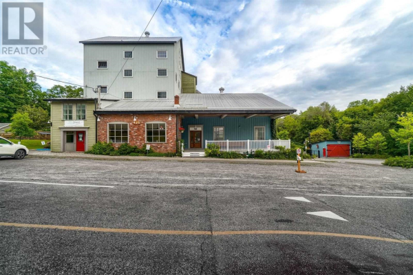 425 WHITEVALE RD, Pickering