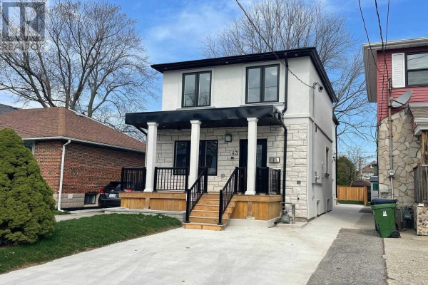 43 EVERETT CRES, Toronto