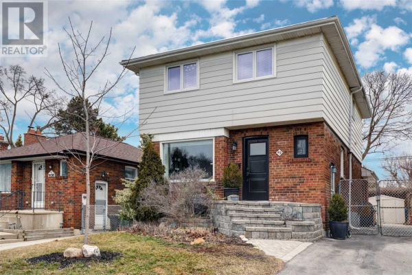 49 MANDERLEY DR, Toronto