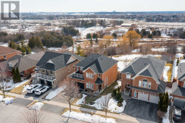 83 GLORIA CRES, Whitby
