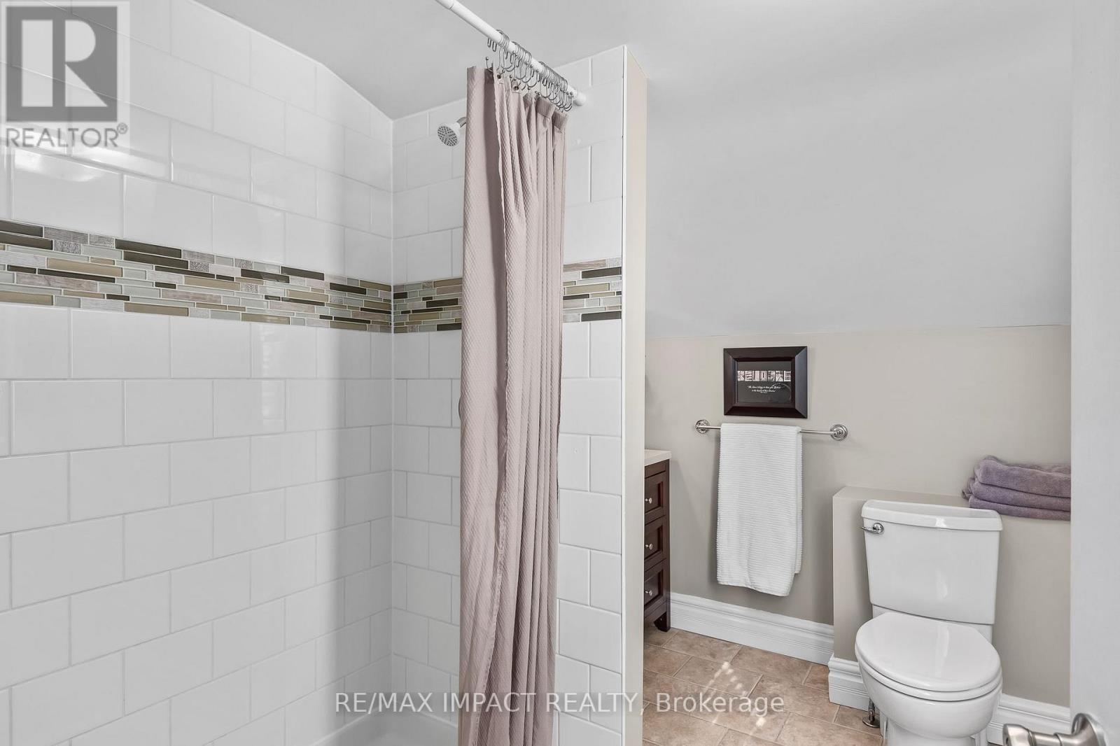 Listing E5996140 - Large Photo # 25