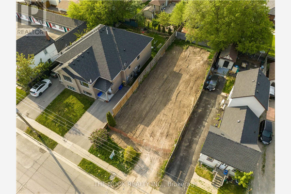 226 TORONTO AVE, Oshawa