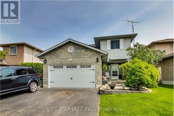 43 SOPER CREEK DR, Clarington