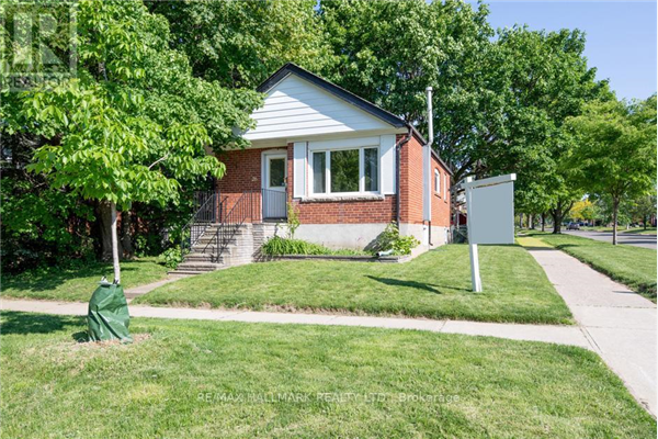26 FLORENS AVE, Toronto