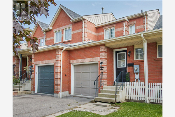 37 WALLACE DR, Whitby