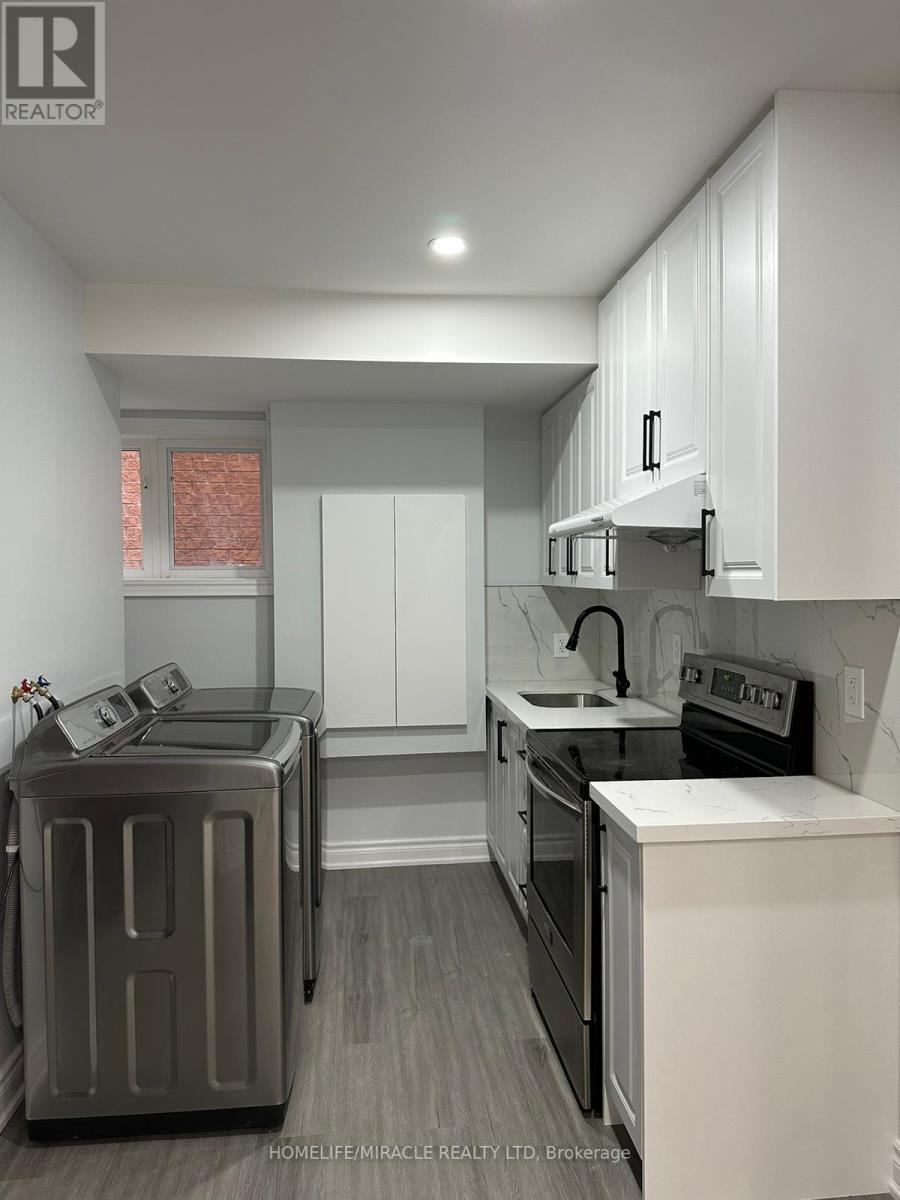 77 MUSCAT CRES