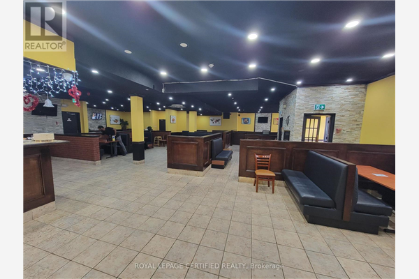 633 KING ST E, Oshawa