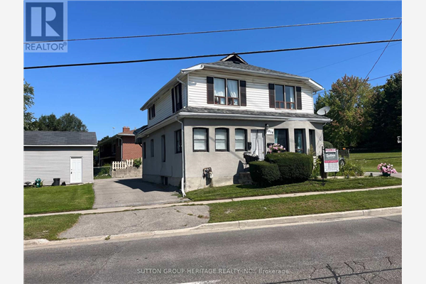1076 KING ST E, Oshawa