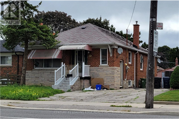 1355 PHARMACY AVE, Toronto