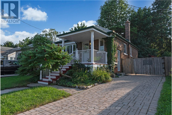 804 BYRON ST S, Whitby