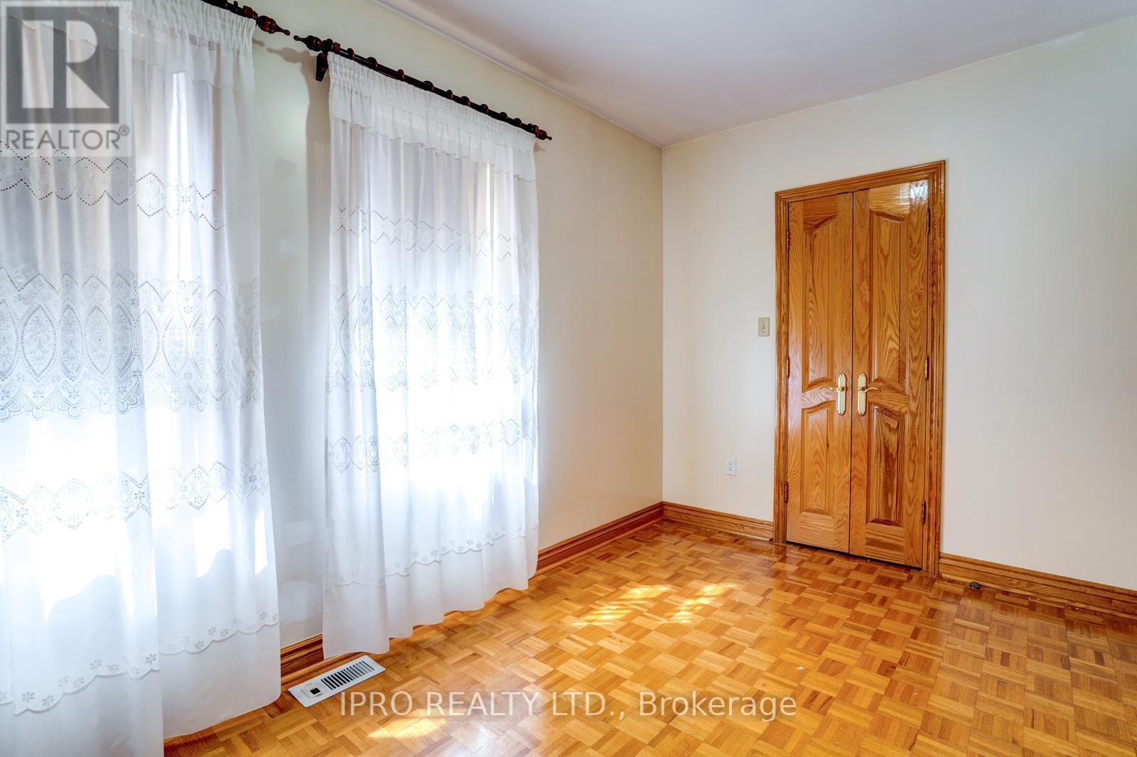 Listing E7009096 - Large Photo # 18
