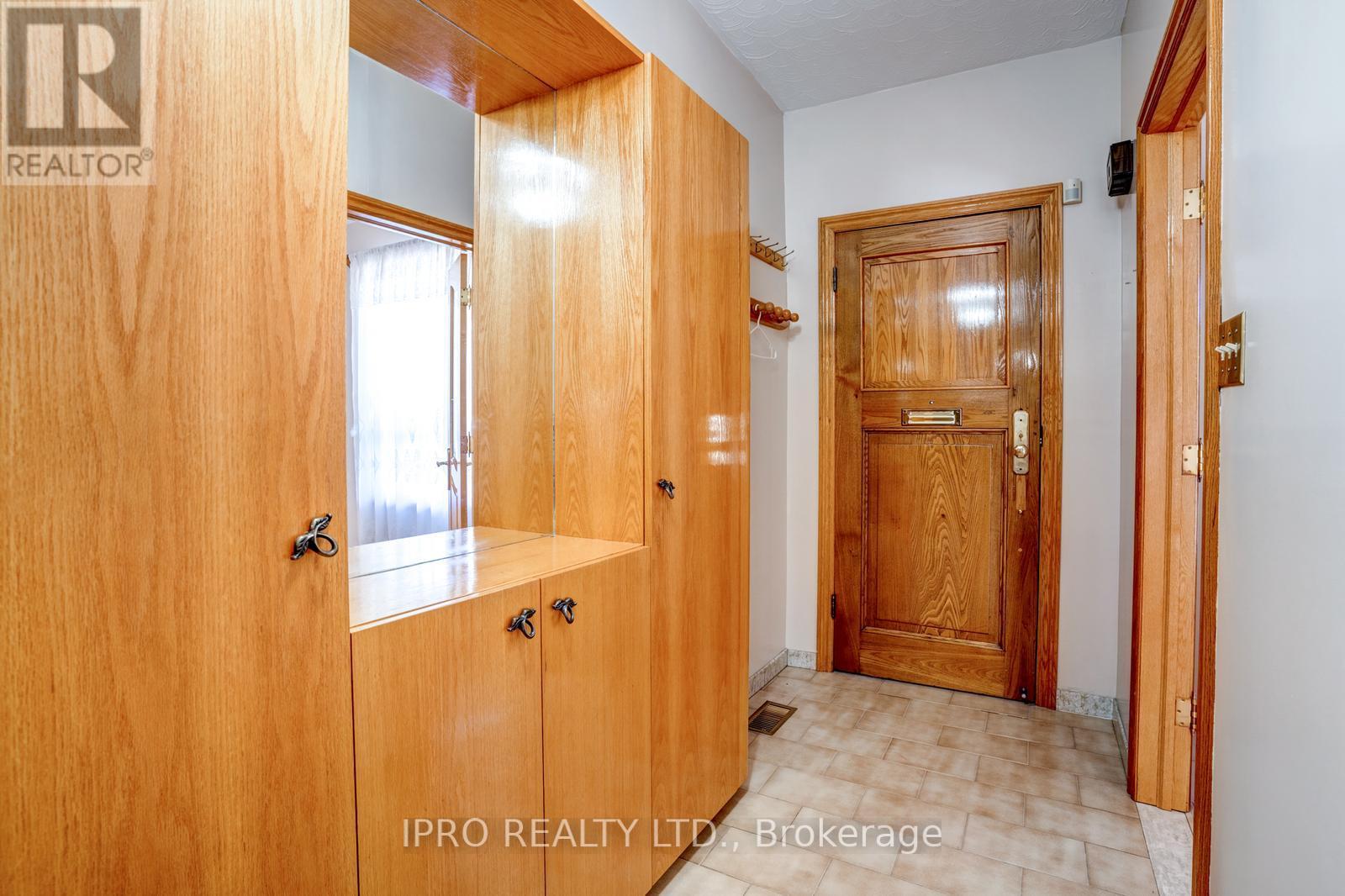 Listing E7009096 - Large Photo # 3