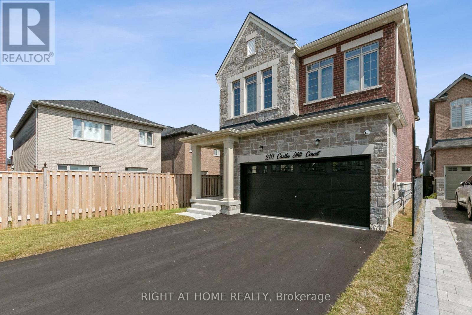 2111 CASTLE HILL CRT