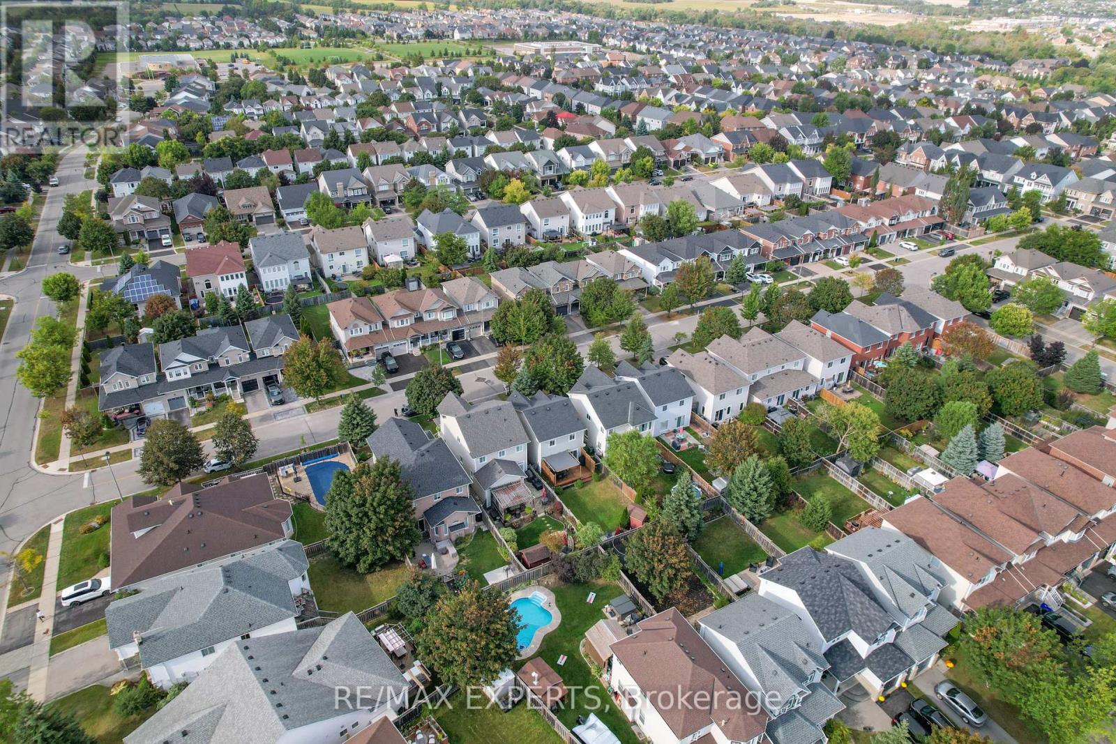 15 PRIMEAU AVE