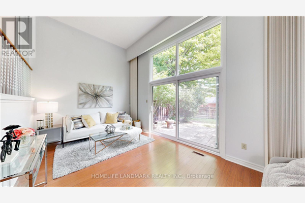 264 SPRUCEWOOD CRT, Toronto