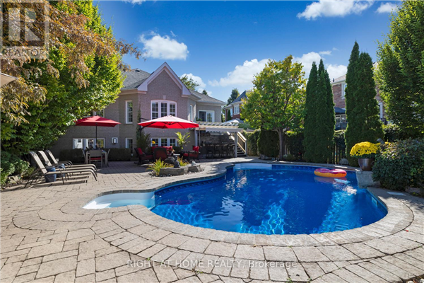 33 GOWAN DR, Whitby