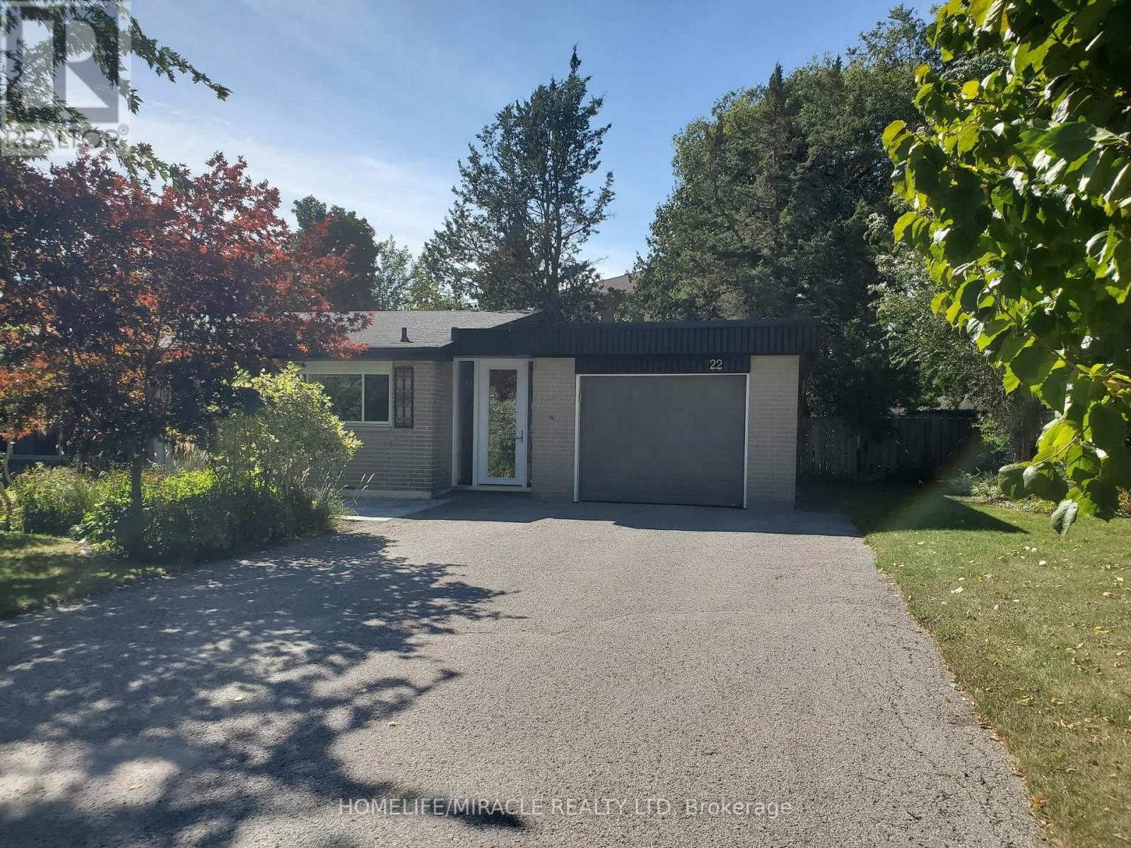 22 DUFFIN ST W