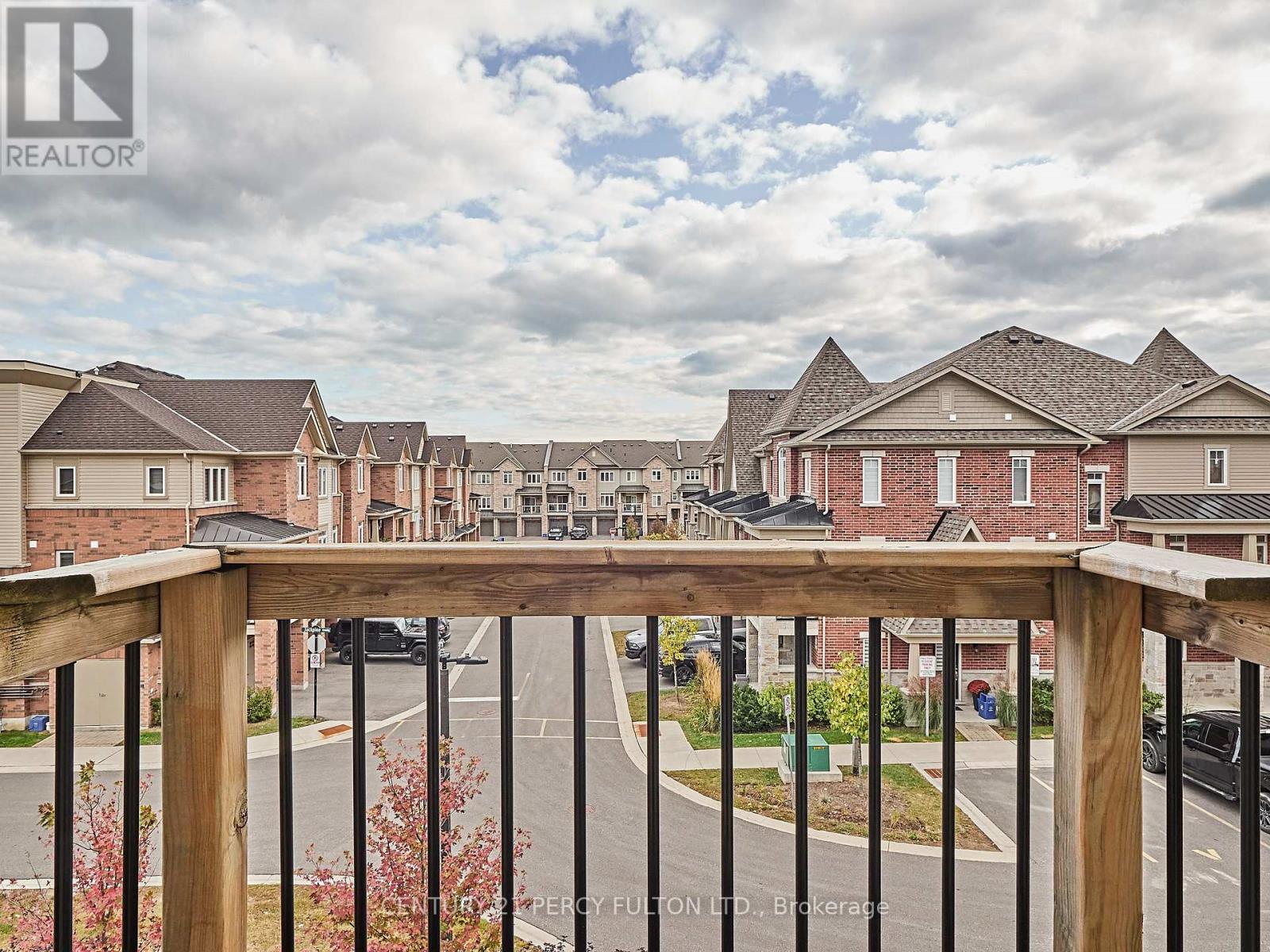 1707 CAROUSEL DR