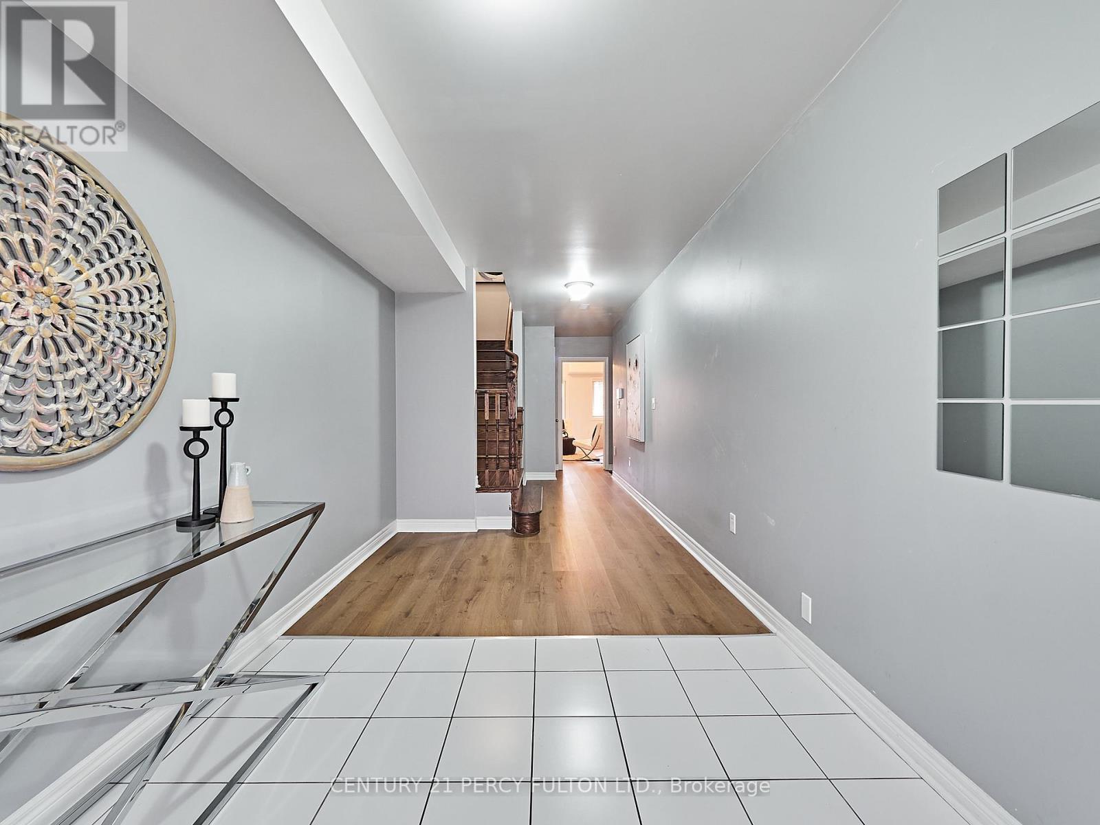 1707 CAROUSEL DR