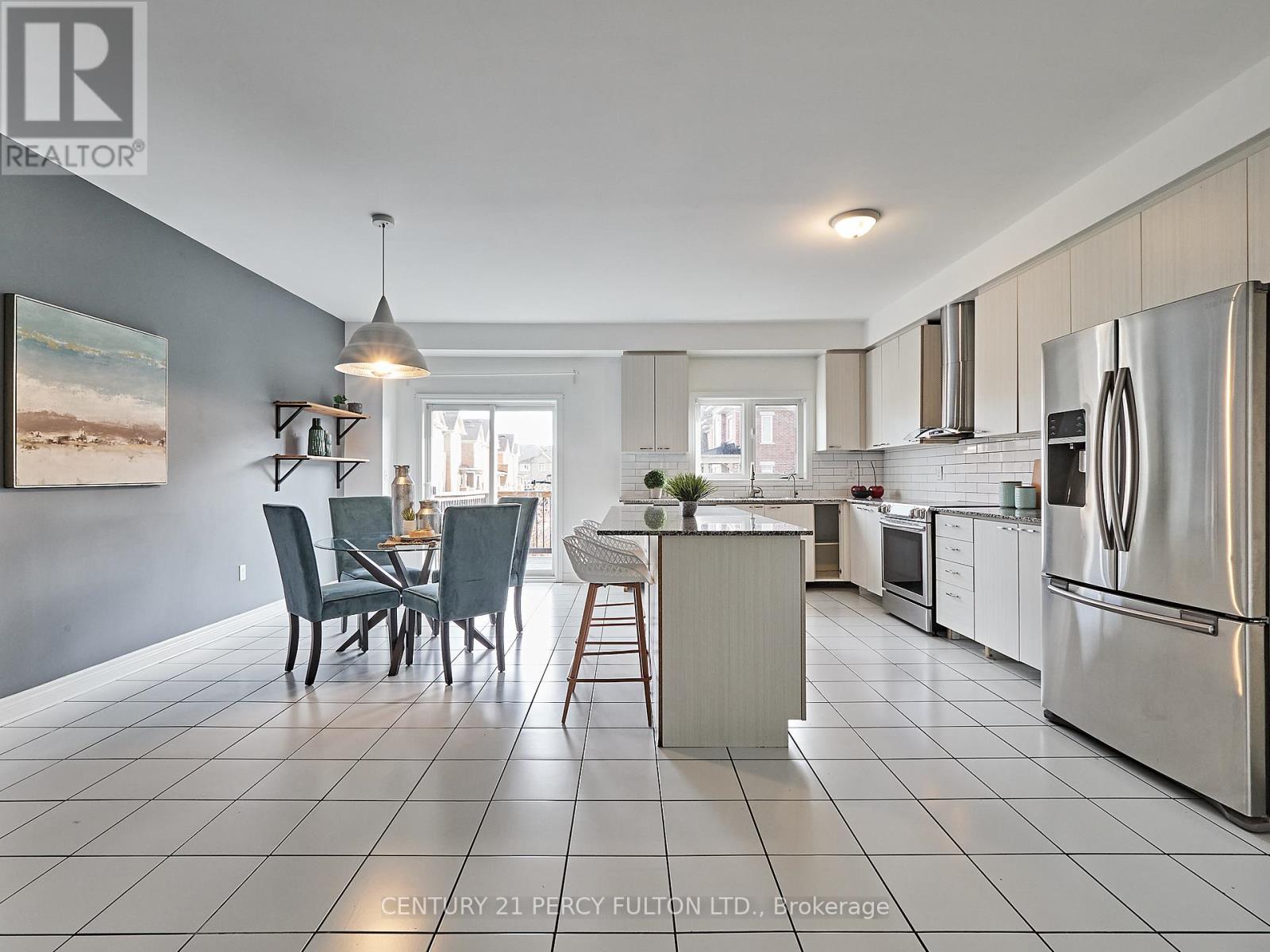 1707 CAROUSEL DR