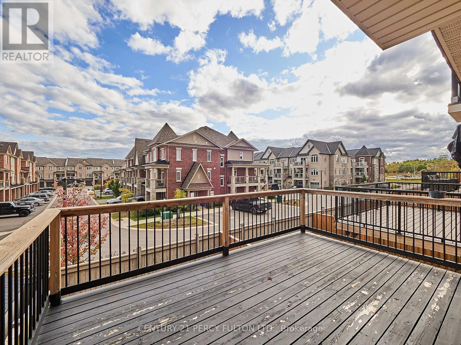1707 CAROUSEL DR