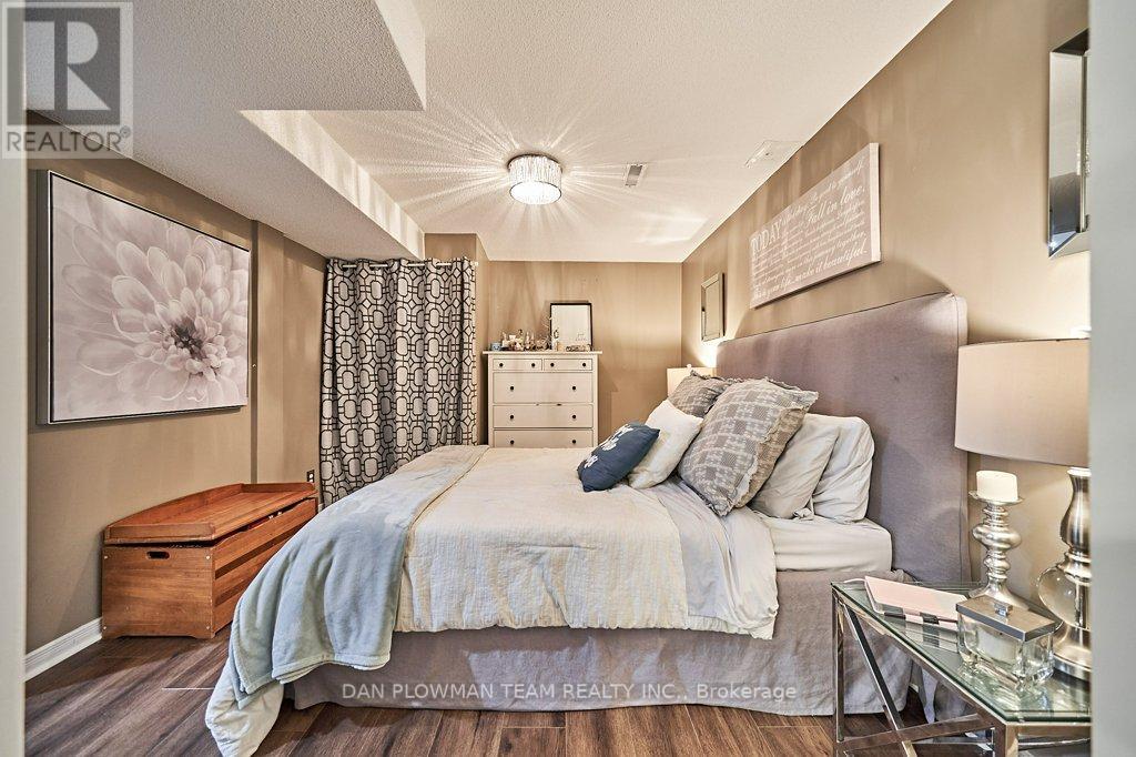 52 WESSEX DR
