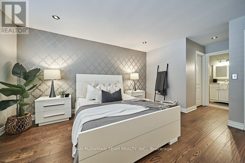 52 WESSEX DR