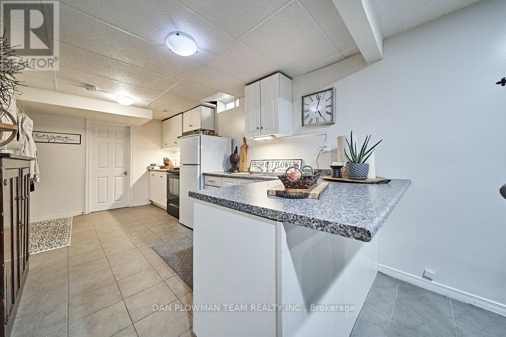 52 WESSEX DR