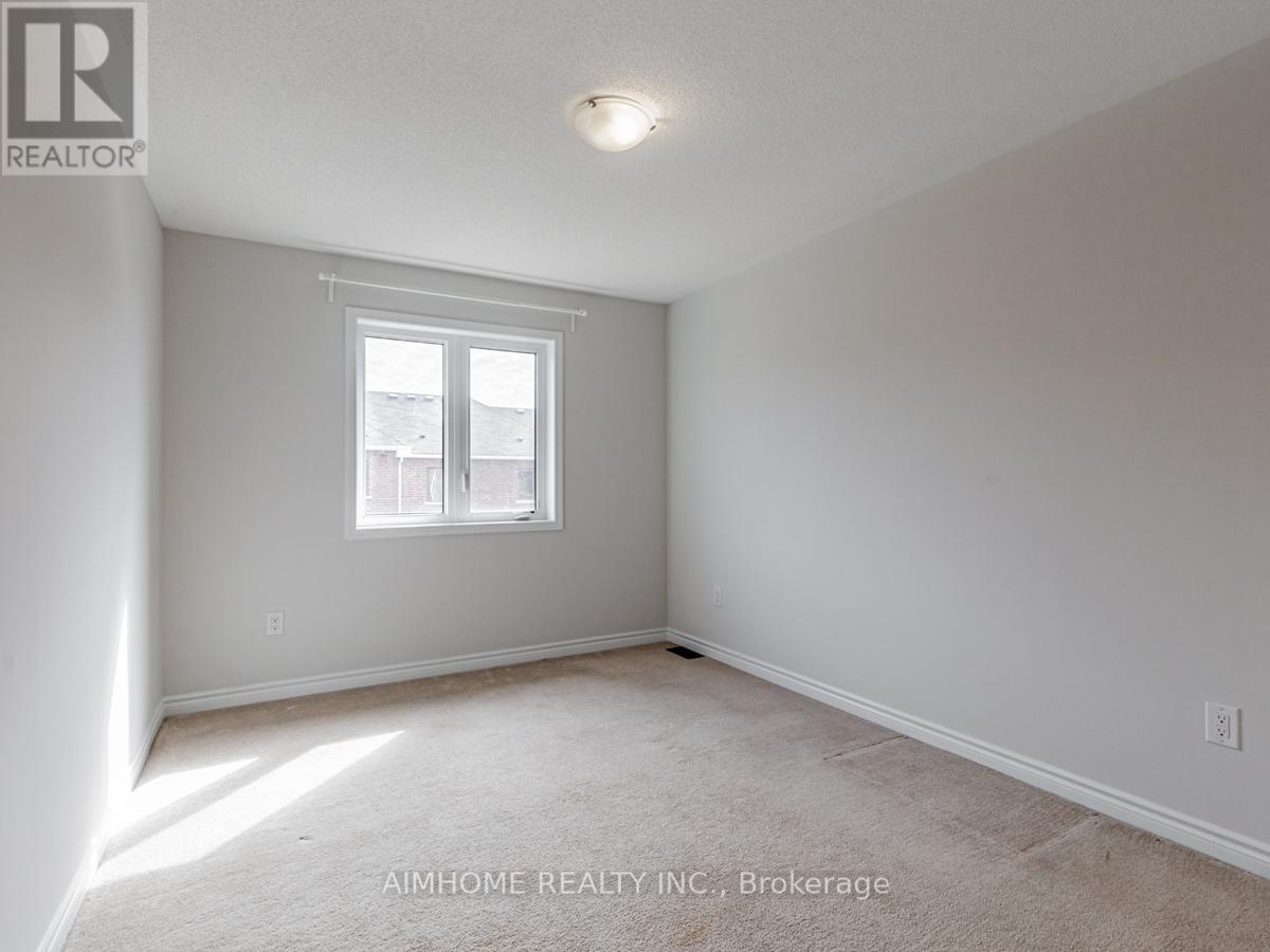 33 KILMARNOCK CRES