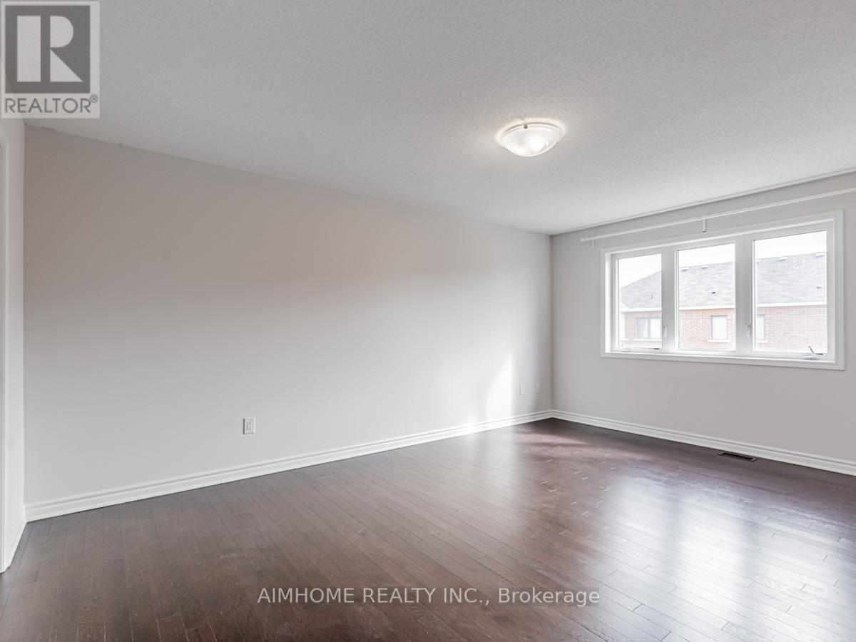 33 KILMARNOCK CRES