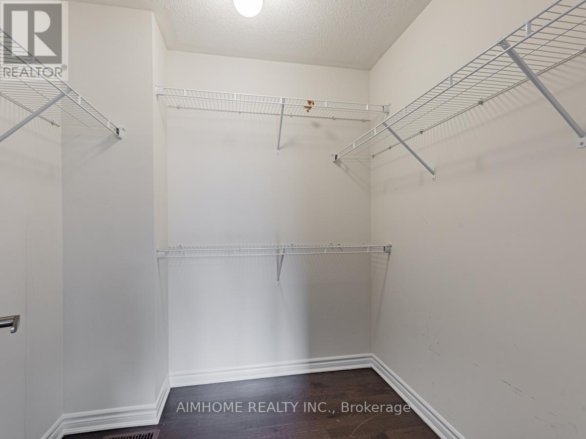 33 KILMARNOCK CRES