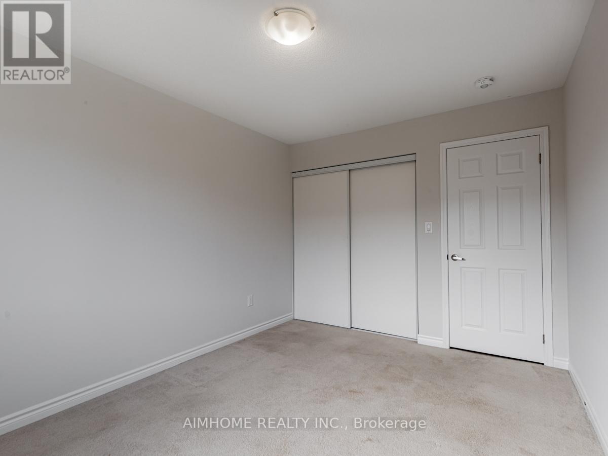 33 KILMARNOCK CRES