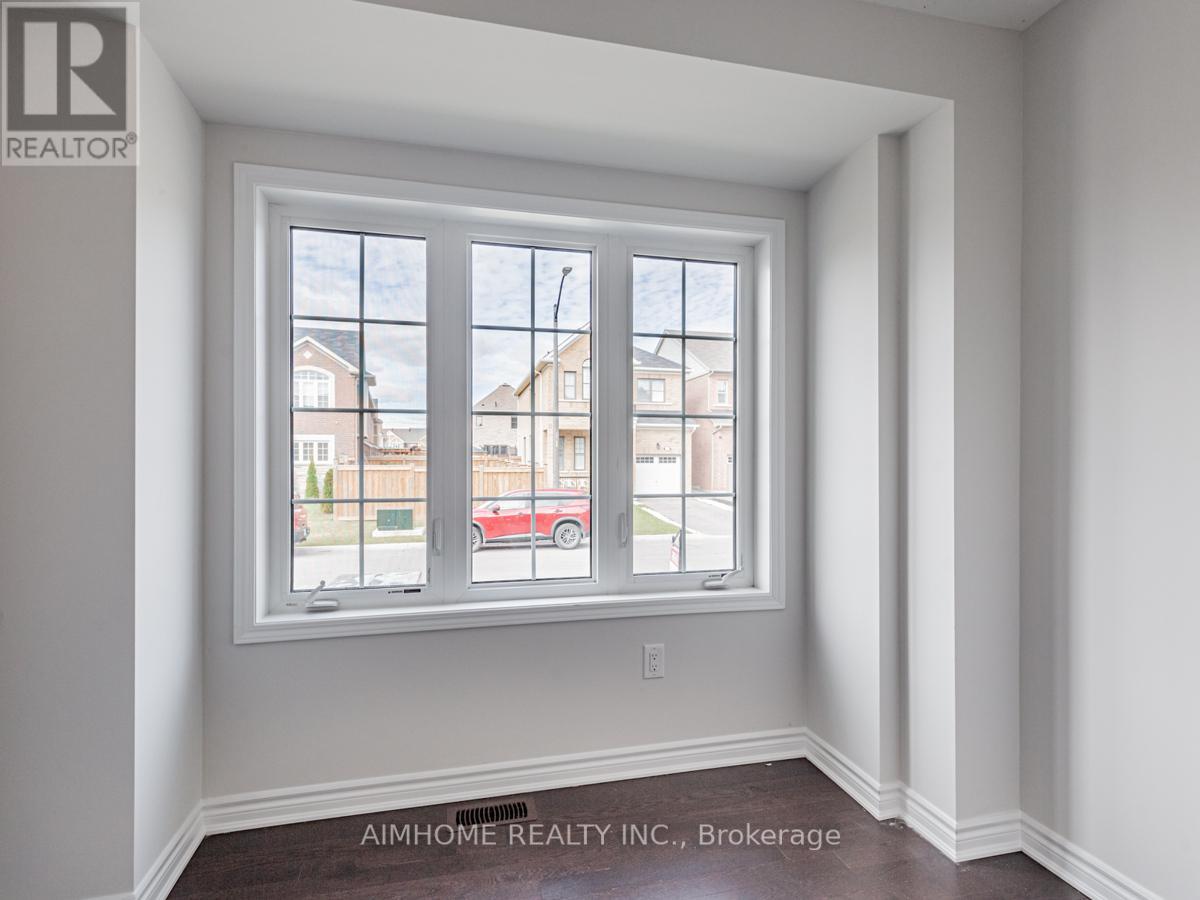 33 KILMARNOCK CRES