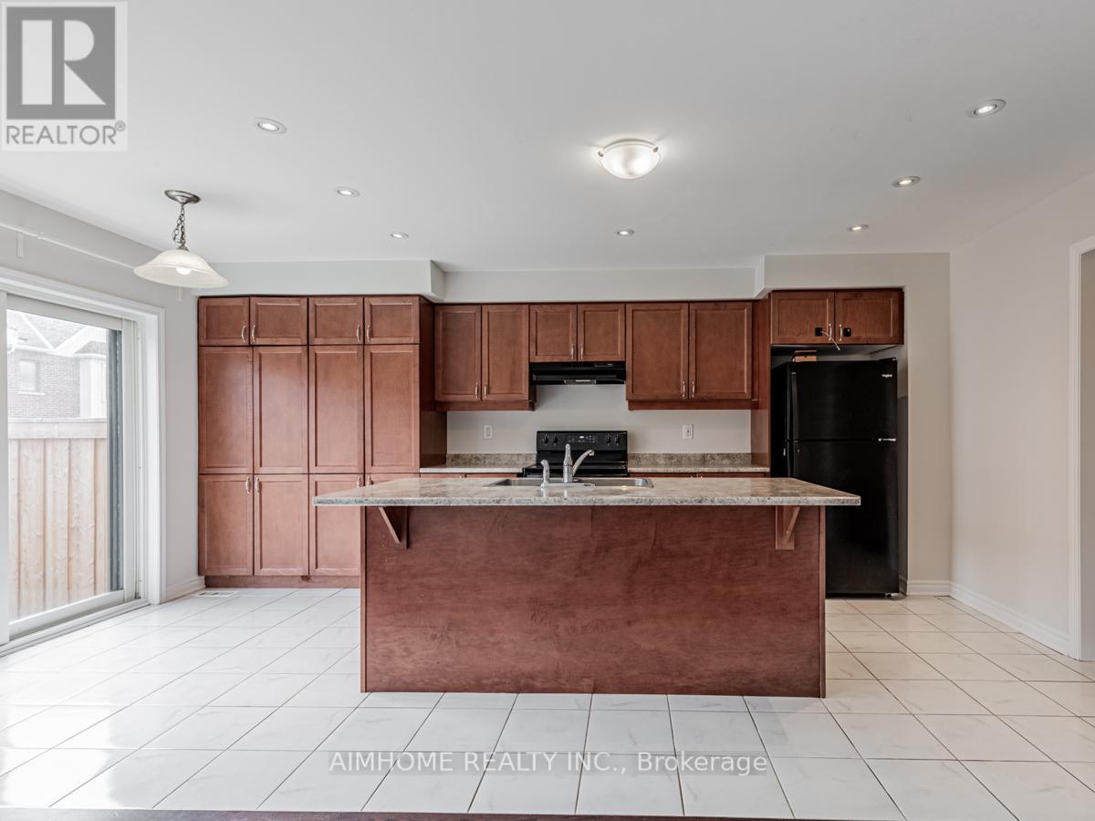 33 KILMARNOCK CRES