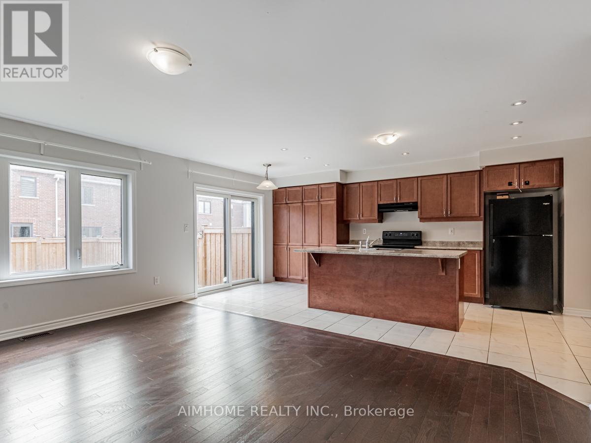 33 KILMARNOCK CRES