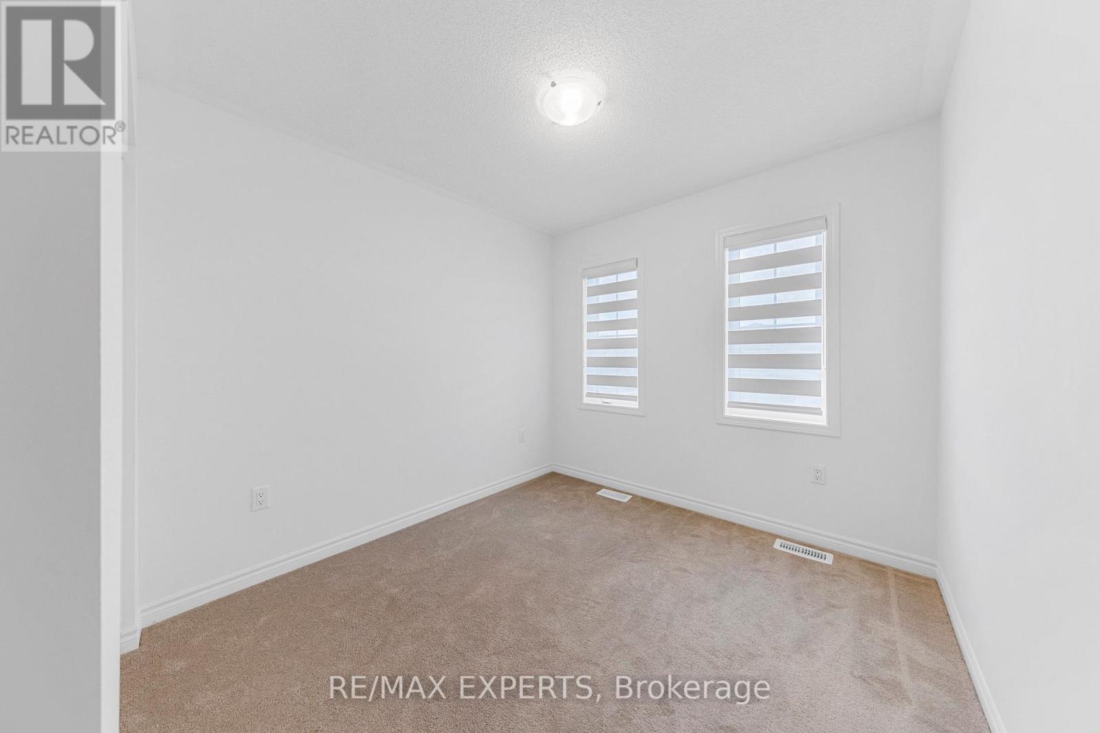 1508 HONEY LOCUST PL