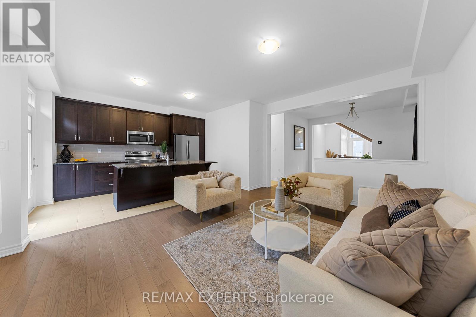 1508 HONEY LOCUST PL