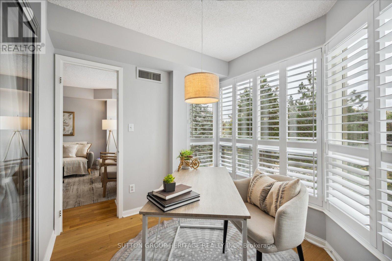 #314 -712 ROSSLAND RD E, #314