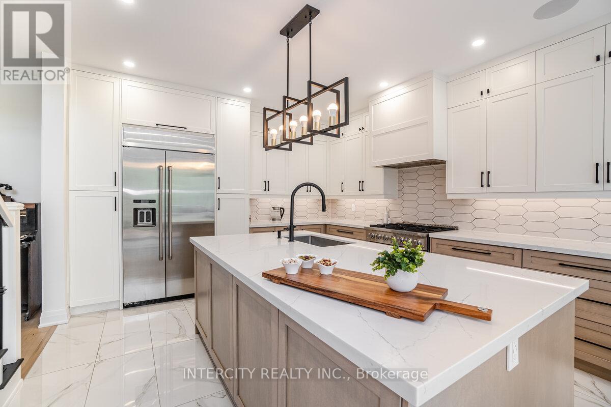 1035 KINGPEAK CRES