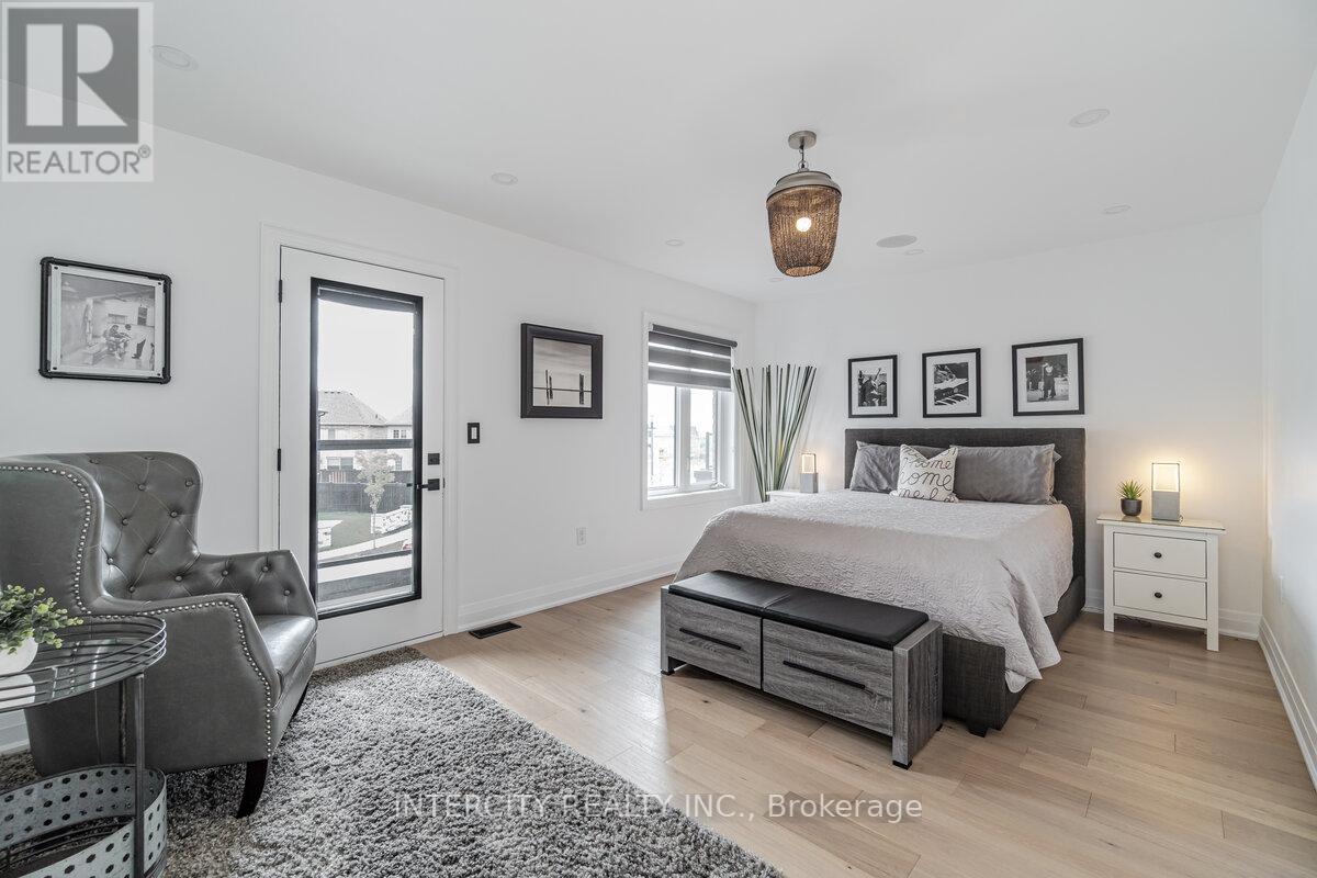 1035 KINGPEAK CRES
