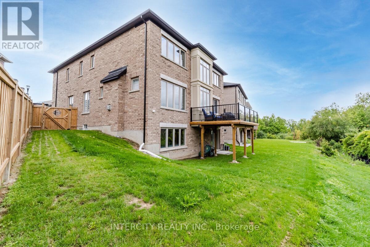 1035 KINGPEAK CRES