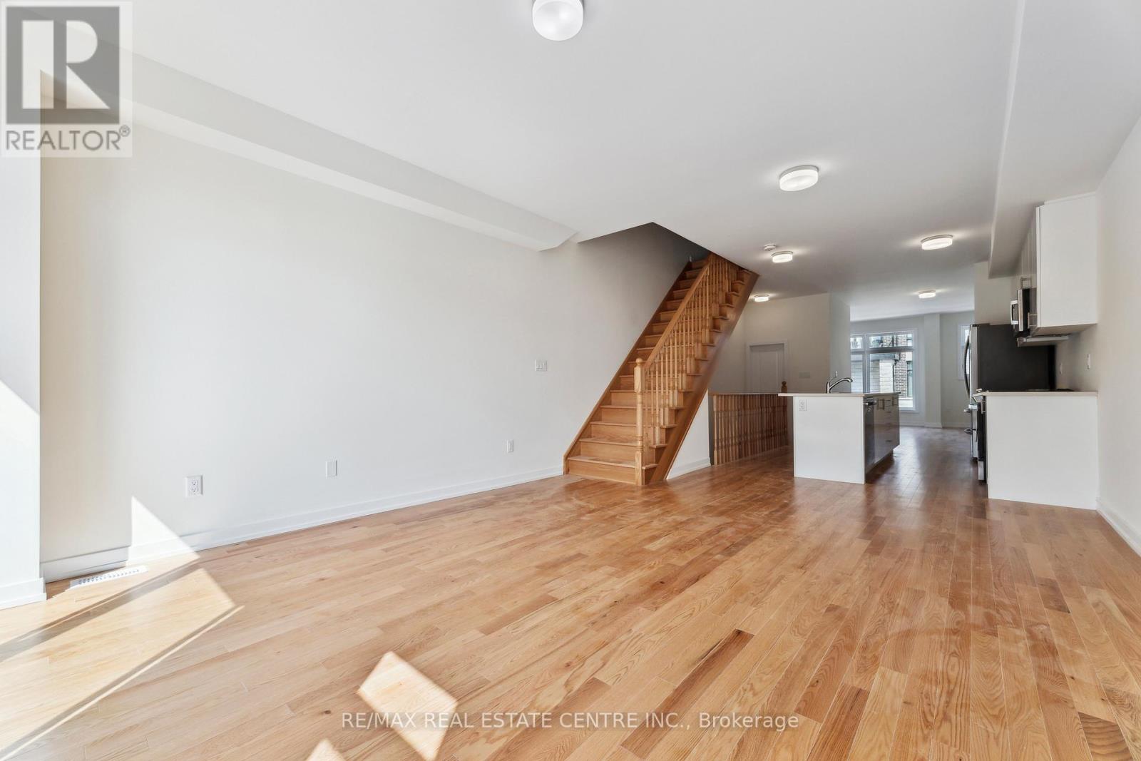 2571 CASTLEGATE CROSSING CRT