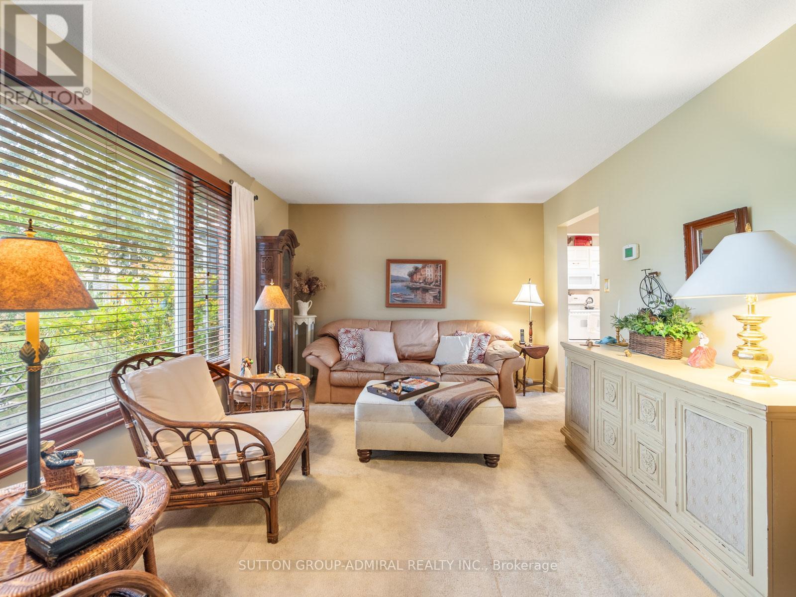1750 LISTOWELL CRES